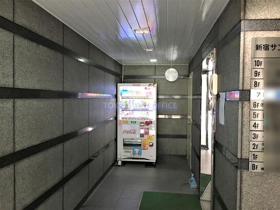 エントランスホール①