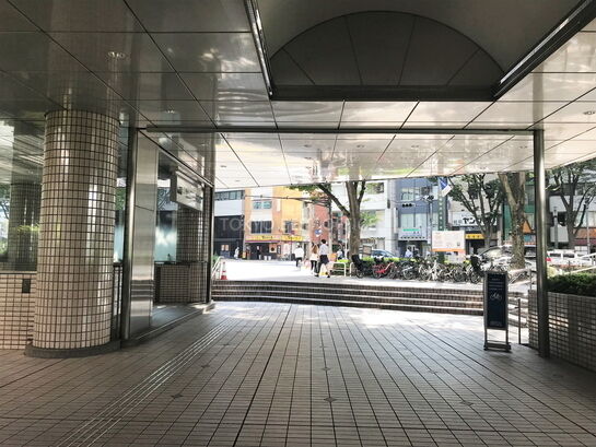 エントランスホール④