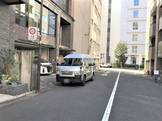 ビル周辺風景③