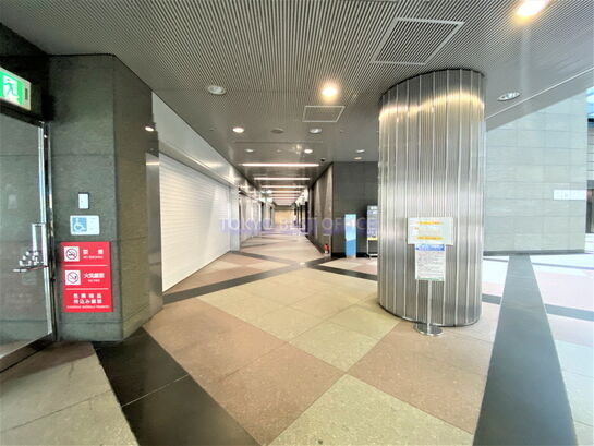 1階エントランスホール④