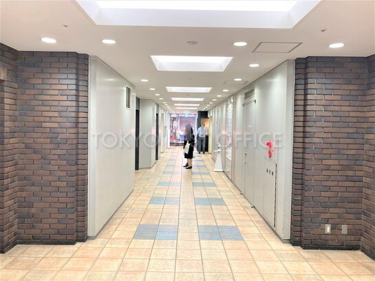 エントランスホール①