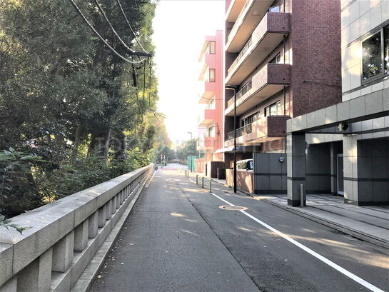 ビル周辺風景③