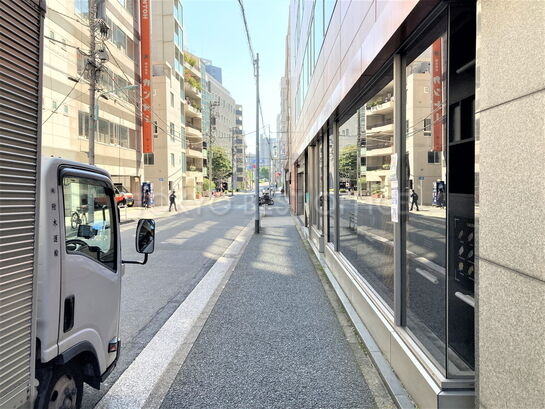 ビル周辺風景③