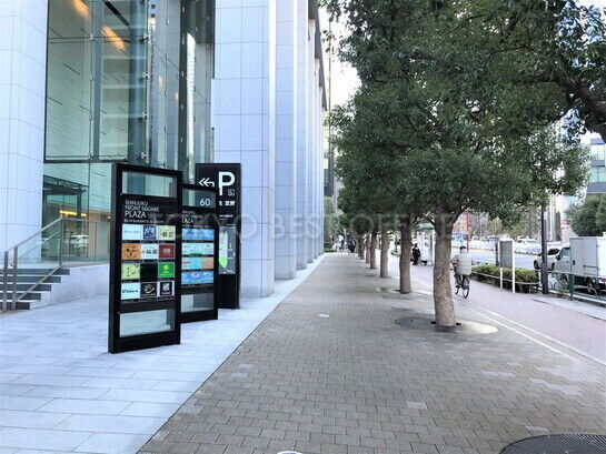 ビル周辺風景③