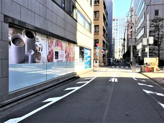 ビル周辺風景①