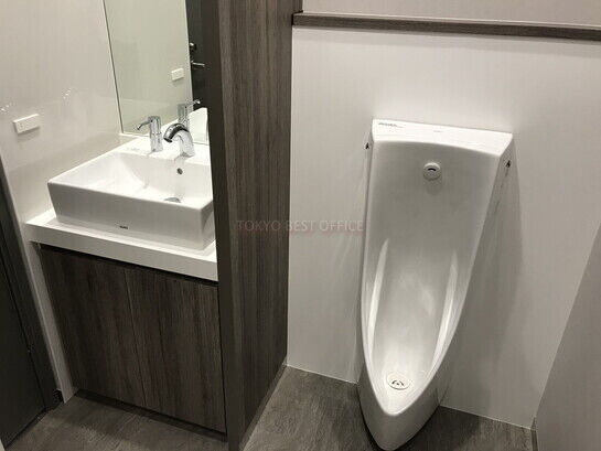 男性用トイレ