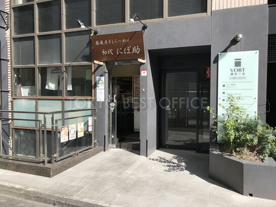 ビルエントランス②