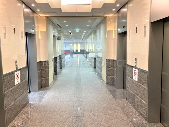 エレベーターホール③
