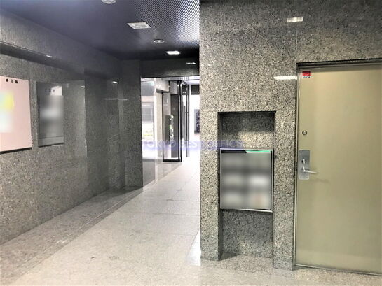 エントランスホール③