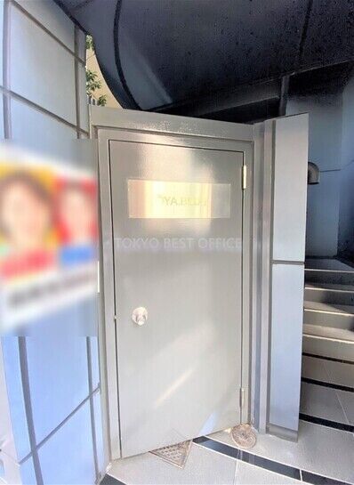 ビルエントランス②