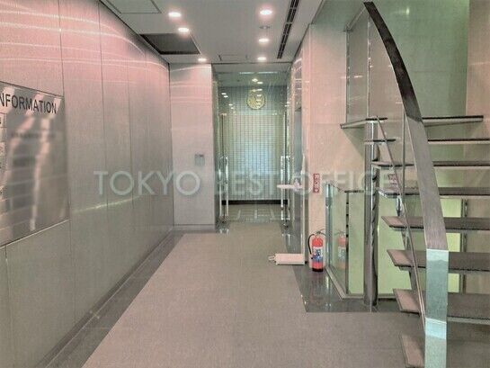 エントランスホール（裏手側）①