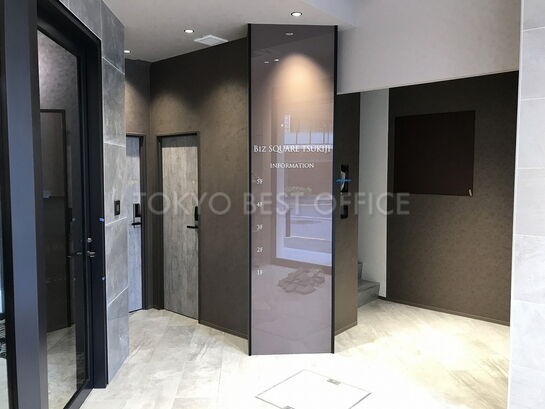 1階エレベーターホール①