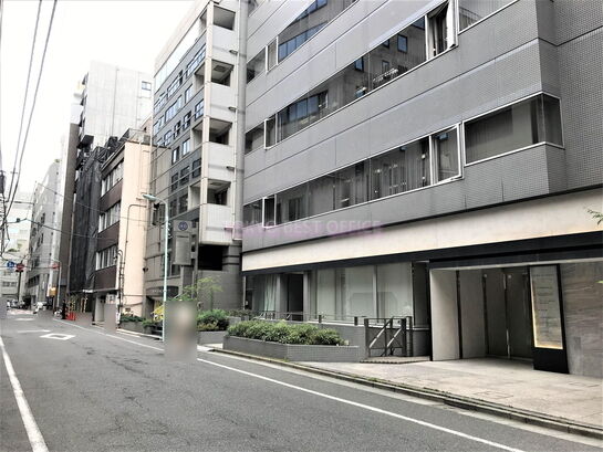 ビル周辺風景①