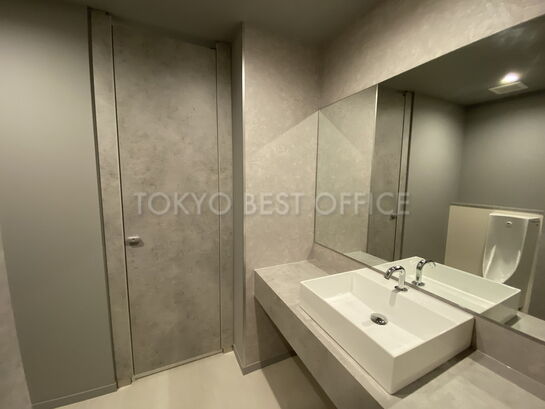 基準階男性トイレ