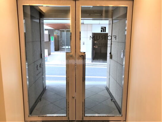 エントランスホール