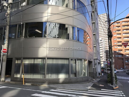 ビル周辺風景①