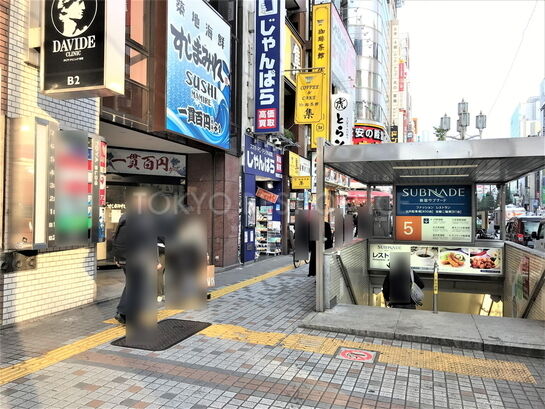 ビル周辺風景①