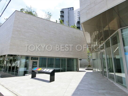 左手がB棟・右手がA棟