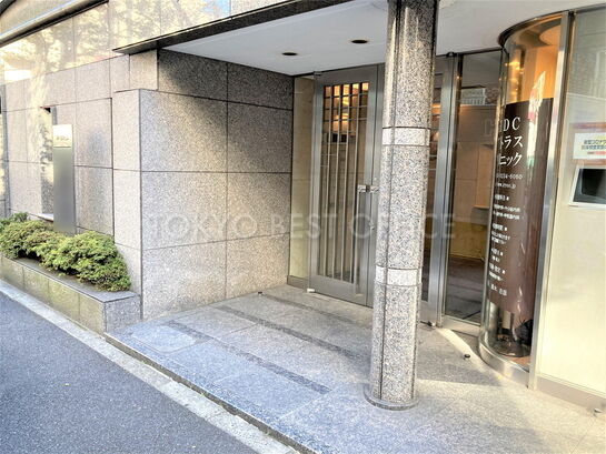 ビルエントランス②