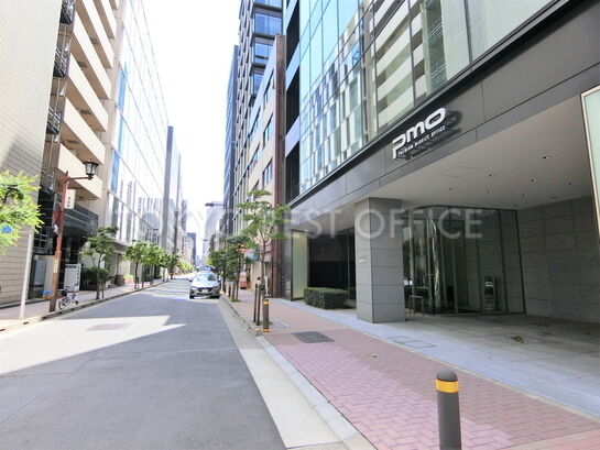 ビル周辺風景①