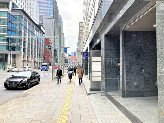 ビル周辺風景①