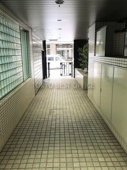 エントランスホール④