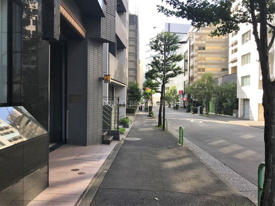 ビル周辺風景②