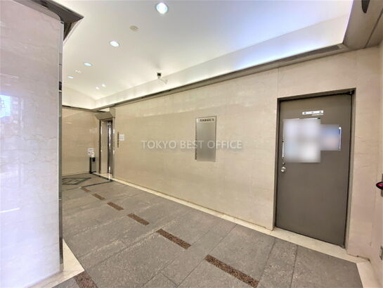 エントランスホール①