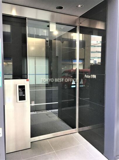 ビルエントランス