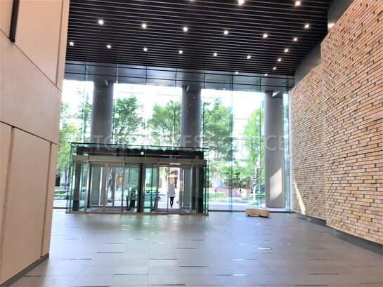 エントランスホール②