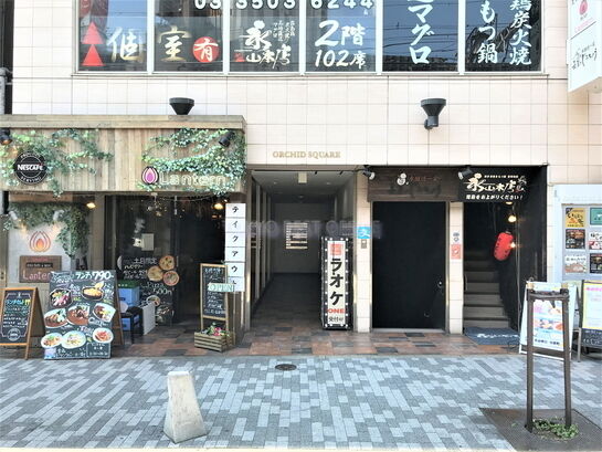 ビルエントランス②