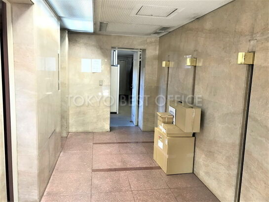 エントランスホール①