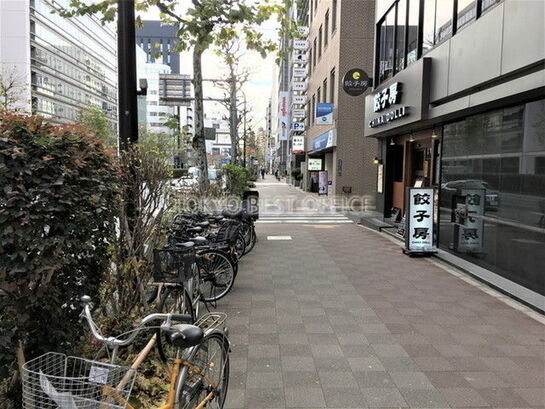 ビル周辺風景①