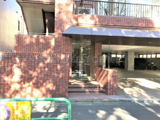 ビルエントランス②