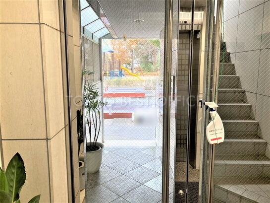 エントランスホール②