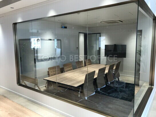 ミーティングスペース（８人掛け）①