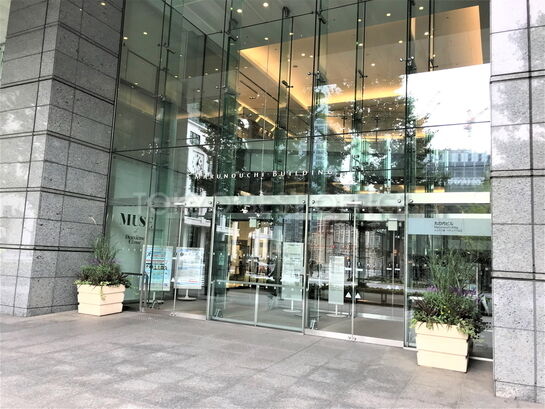 ビルエントランス①（店舗）