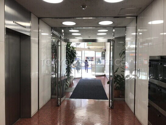 エントランスホール④