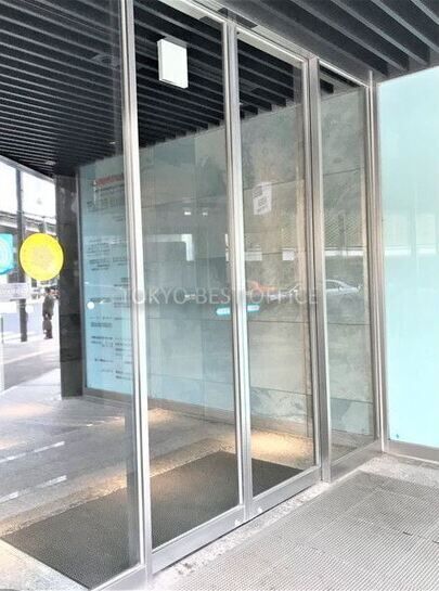 ビルエントランス③