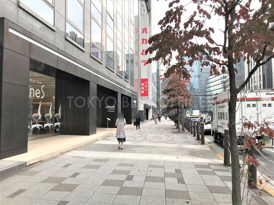 ビル周辺風景①