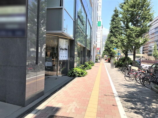 ビル周辺風景②