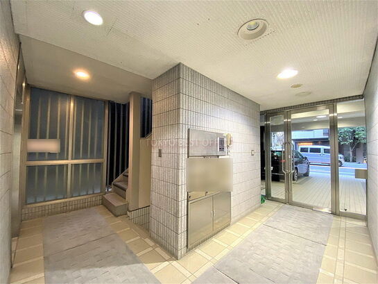 エントランスホール