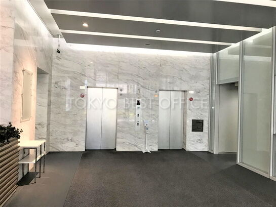 エントランスホール①