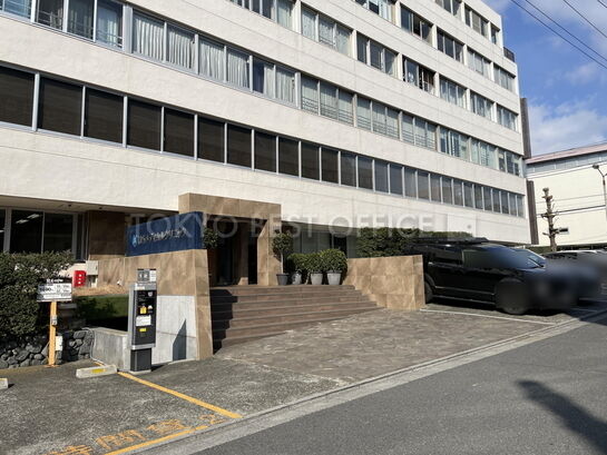 巌ビル（外苑マンション）