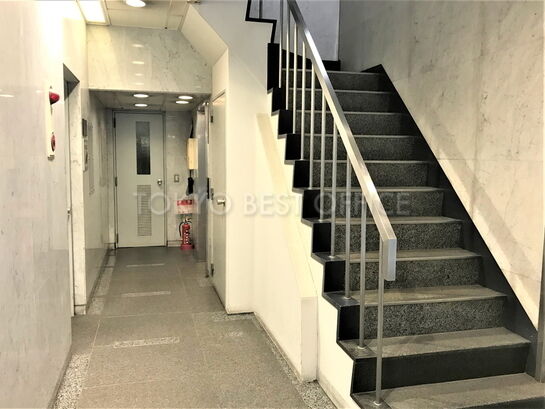 エントランスホール①