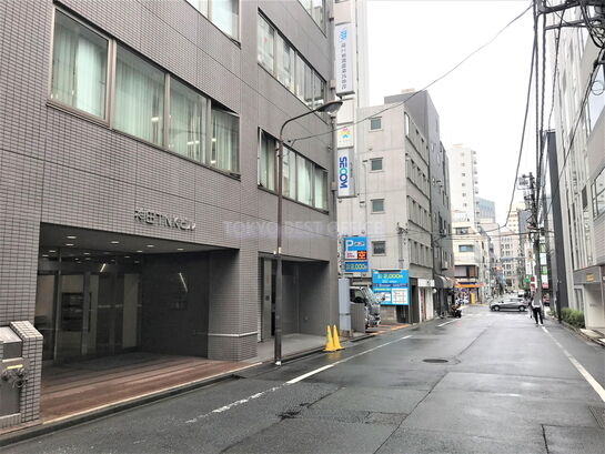 ビル周辺風景①