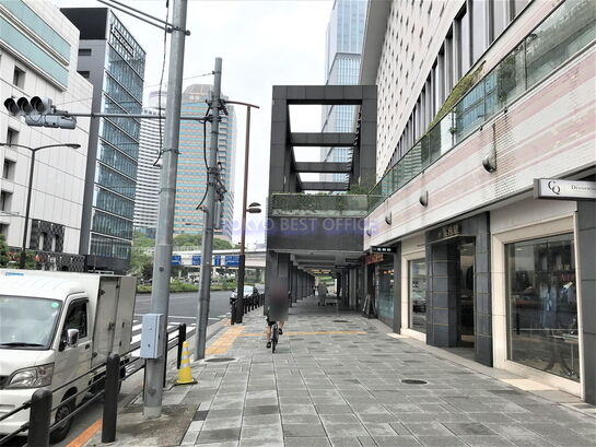 ビル周辺風景④