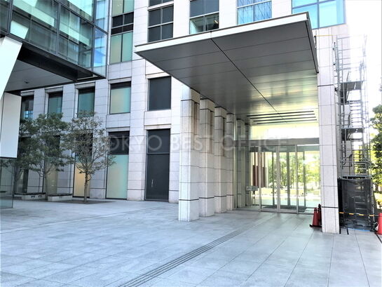 ビルエントランス②