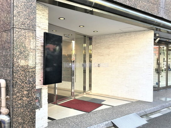 ビルエントランス②