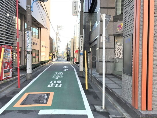 ビル周辺風景②